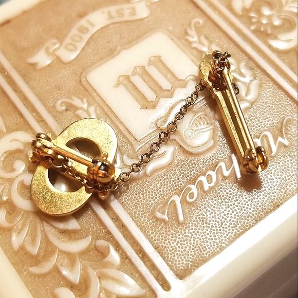 Beta Sigma Phi 1930s Genuine Seed Pearl Gold Filled Pin - Picture 2 of 4